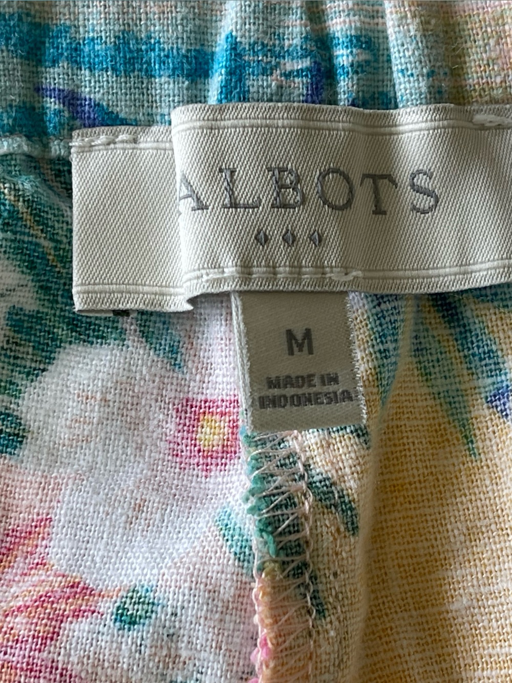 TALBOTS Tropical Print Elastic Waist Shorts - Pastel Floral - Picture 4 of 5